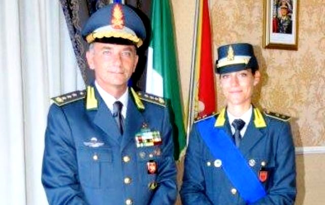 La Guardia di Finanza di Caltagirone ha il primo comandante "donna": è il Ten. Alessia Di Caro